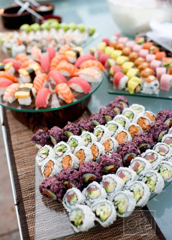 Take a look at our top 10 most fabulous ways to do food stations at your wedding that your guests will go absolutely crazy for!